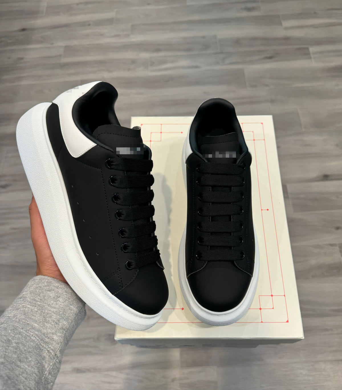 Alx mcqueen black white
